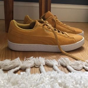 Puma sneakers